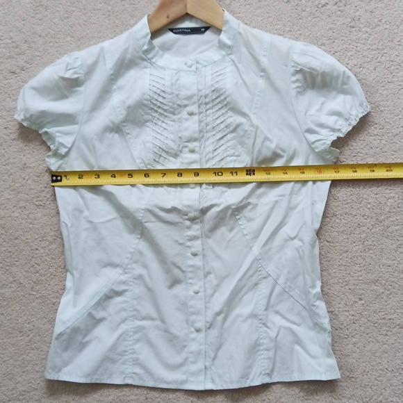 Ptp17" Cotton Aqua-blue Short Puff Sleeve Button Blouse with Pleated Details - Picture 6 of 17